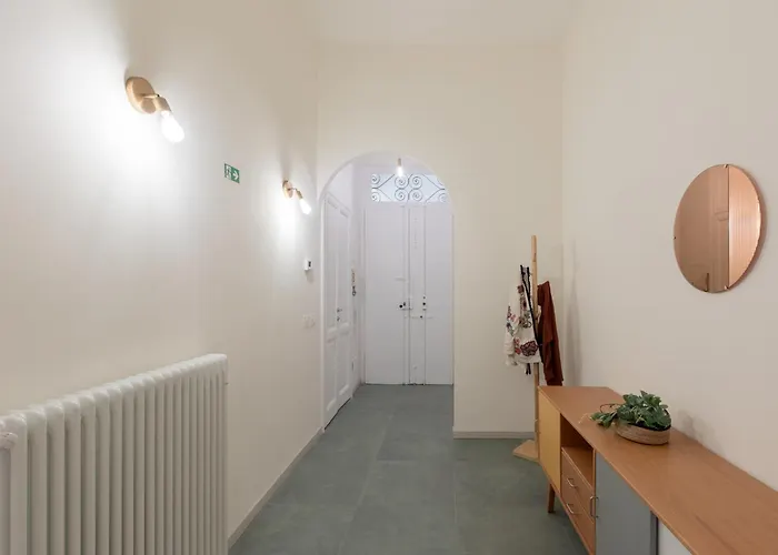 Apartment Iflat Calm & Spacious Urban Oasis Fons Trevi B13 Rom